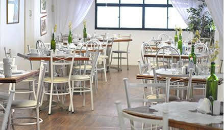Rede Andrade Coimbra Hotel 3*