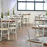 Rede Andrade Coimbra Hotel 3*